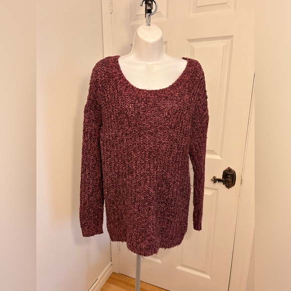 Garage - Knit - Picture 3 of 9